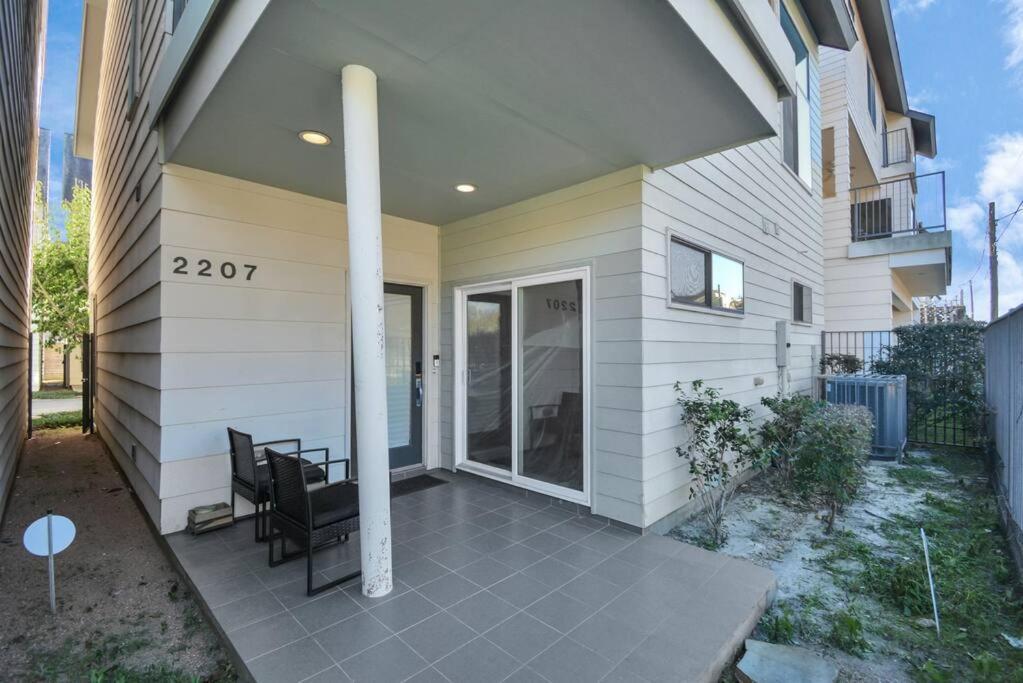 3Br/3.5Ba Three Story East Downtown Townhouse With View Houston Exterior foto