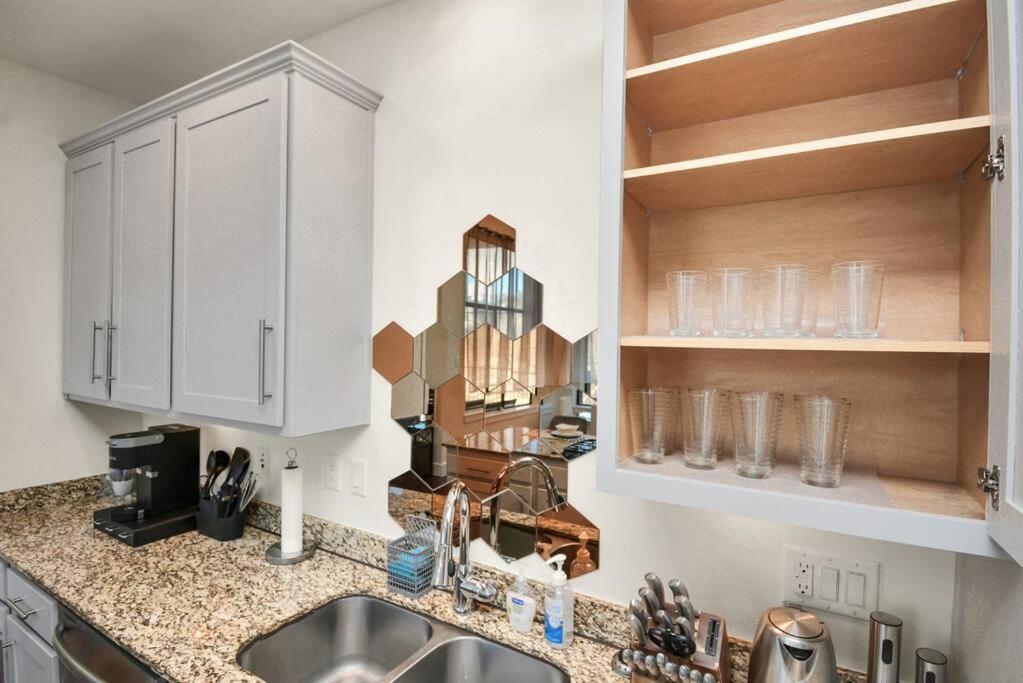 3Br/3.5Ba Three Story East Downtown Townhouse With View Houston Exterior foto