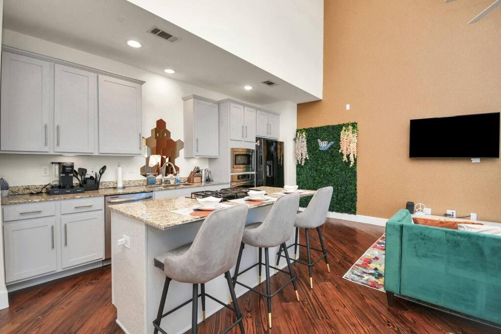 3Br/3.5Ba Three Story East Downtown Townhouse With View Houston Exterior foto