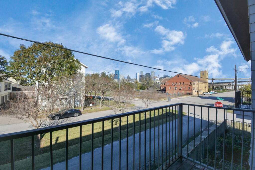 3Br/3.5Ba Three Story East Downtown Townhouse With View Houston Exterior foto