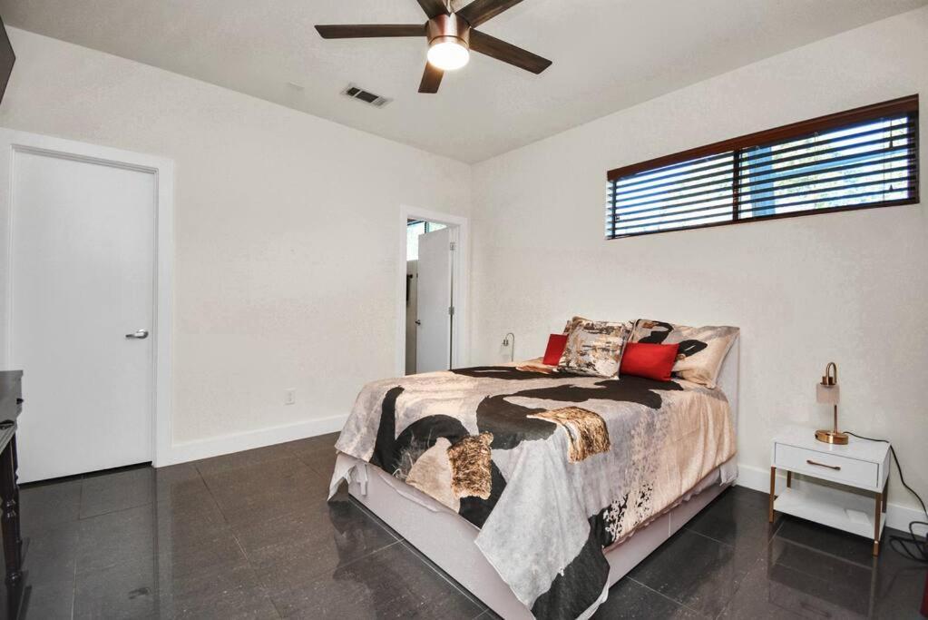 3Br/3.5Ba Three Story East Downtown Townhouse With View Houston Exterior foto